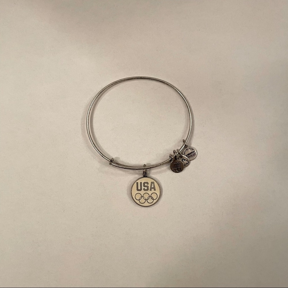 Team USA Olympic Ring charm bangle